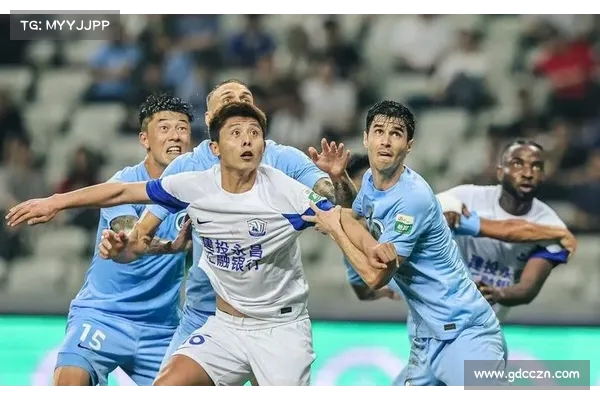 记者报道:城市集团高层现场观赛深圳新鹏城 专业球场氛围令人赞赏 记者报道:城市集团高层现场观赛深圳新鹏城 专业球场氛围令人赞赏