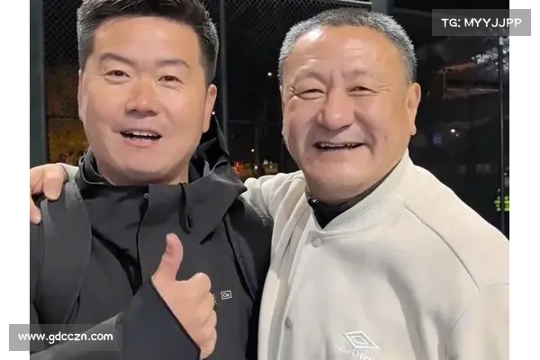 孙杨首次亮相明星足球赛担任前锋 与马明宇徐云龙肇俊哲组队共战竞技 孙杨首次亮相明星足球赛担任前锋 与马明宇徐云龙肇俊哲组队共战竞技